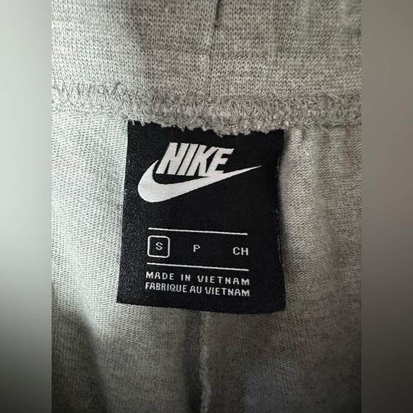Nike Women’s Joggers Sweatpants Gray Small | Athletic Tapered Fit Lounge Pants - Picture 7 of 8